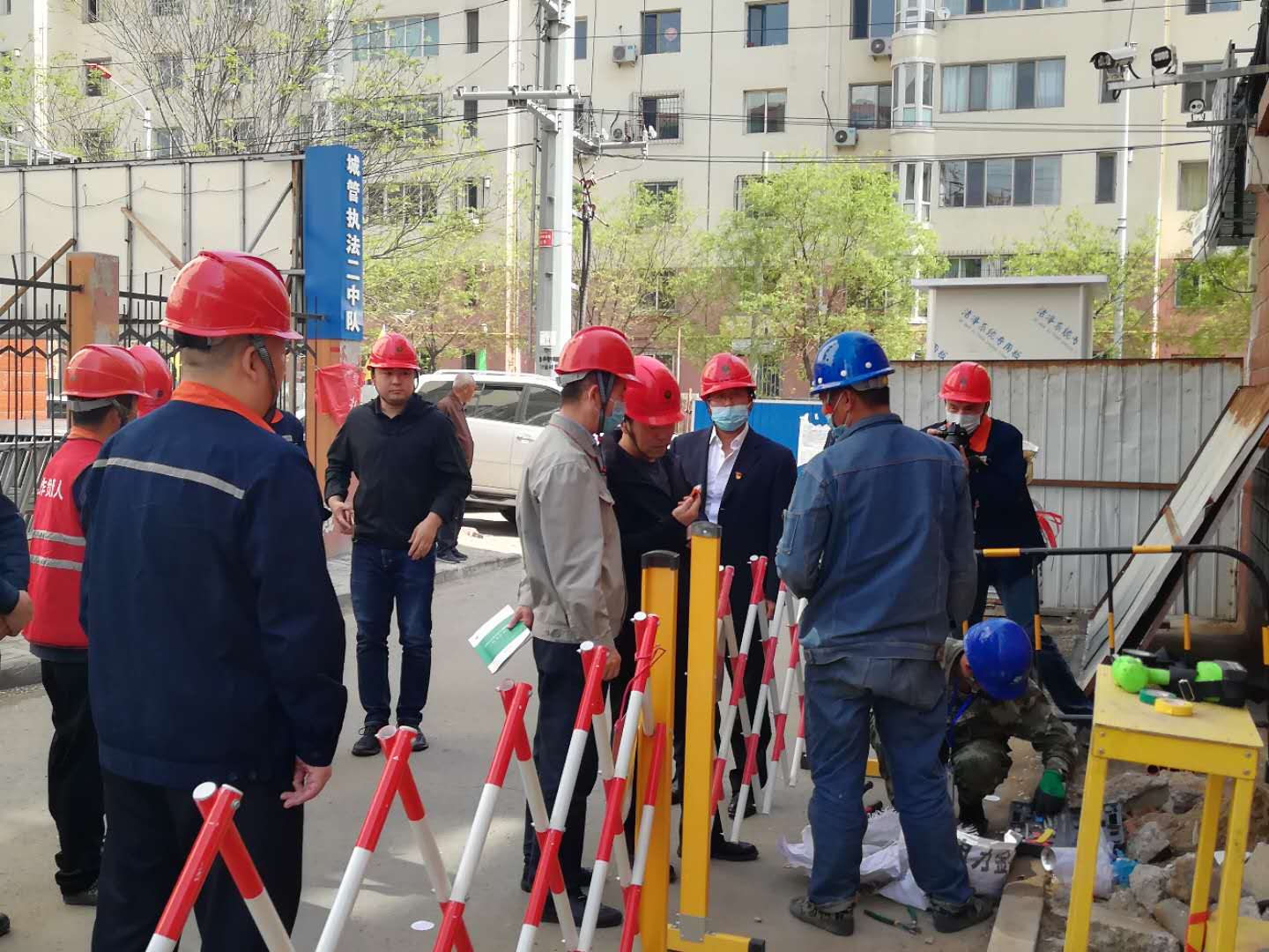 包頭供電局領導蒞臨中石油“三供一業”項目現場調研