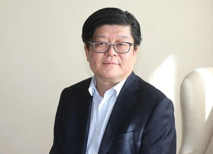 全國人大代表王剛：鼓勵玻璃行業轉產到光伏行業 助力碳中和目標達成