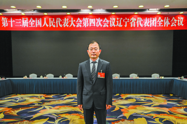 國人大代表 國網遼寧省電力有限公司董事長、黨委書記石玉東：加強能源互濟 促進能源互聯網發展