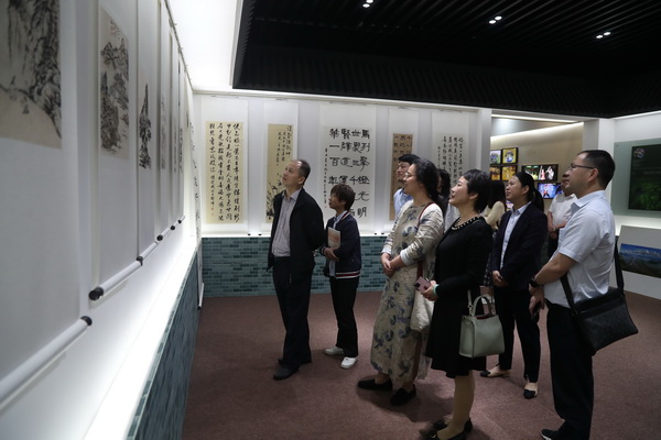 國(guó)網(wǎng)寧海縣供電公司開(kāi)展建黨百年職工廉政書畫攝影聯(lián)展