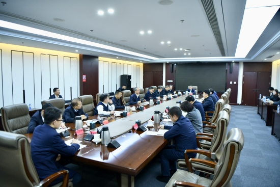 王斌與南昌市委常委、高新區黨工委書記王萬征會談