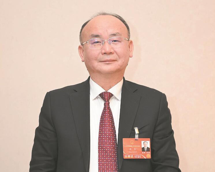 優(yōu)質(zhì)供電服務(wù)助力裝備制造業(yè)高質(zhì)量發(fā)展——訪全國(guó)人大代表、楚天科技股份有限公司董事長(zhǎng)兼總裁唐岳