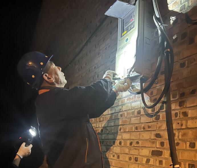 豐鎮供電公司開展查處安全隱患、保障供用電質量專項用電檢查行動