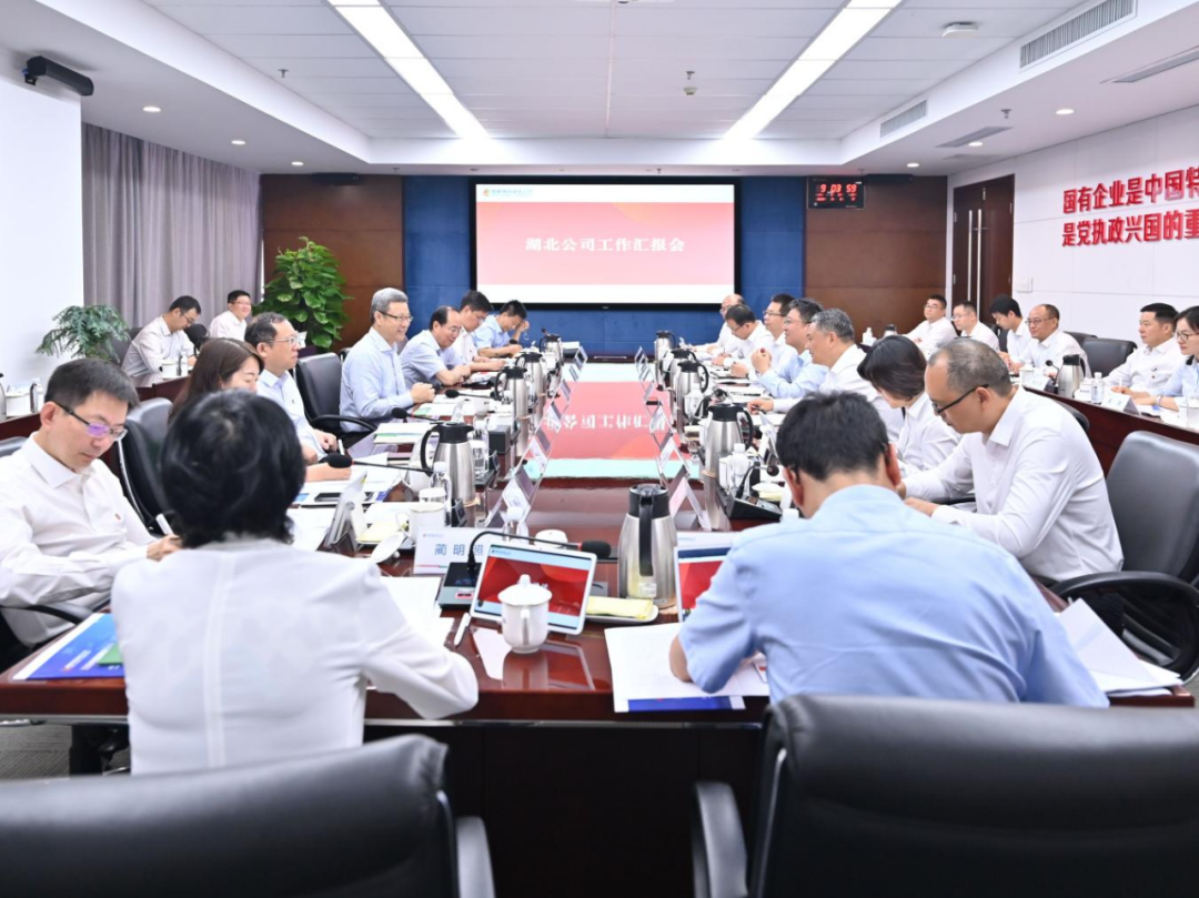 錢(qián)智民到湖北公司調(diào)研并見(jiàn)證湖北公司與中創(chuàng)新航簽約