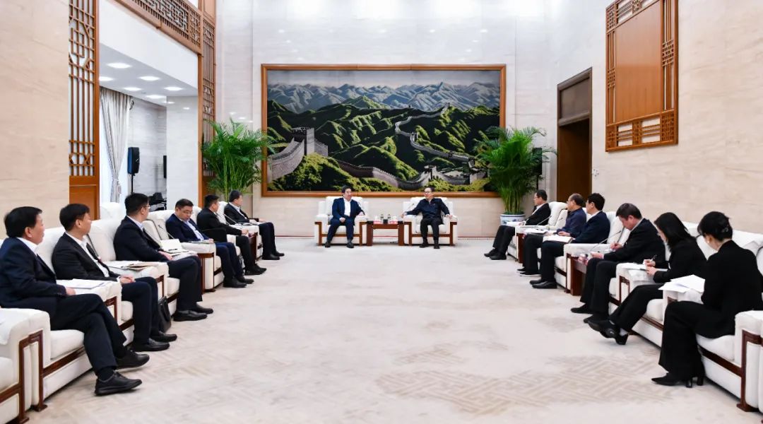 中國電氣裝備白忠泉董事長、周群總經理拜訪中國大唐董事長鄒磊