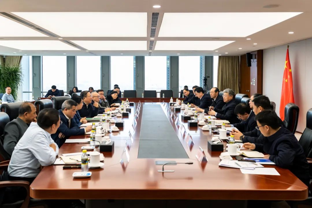 國家能源集團董事長劉國躍會見廣西壯族自治區政府黨組成員、國資委黨委書記秦如培