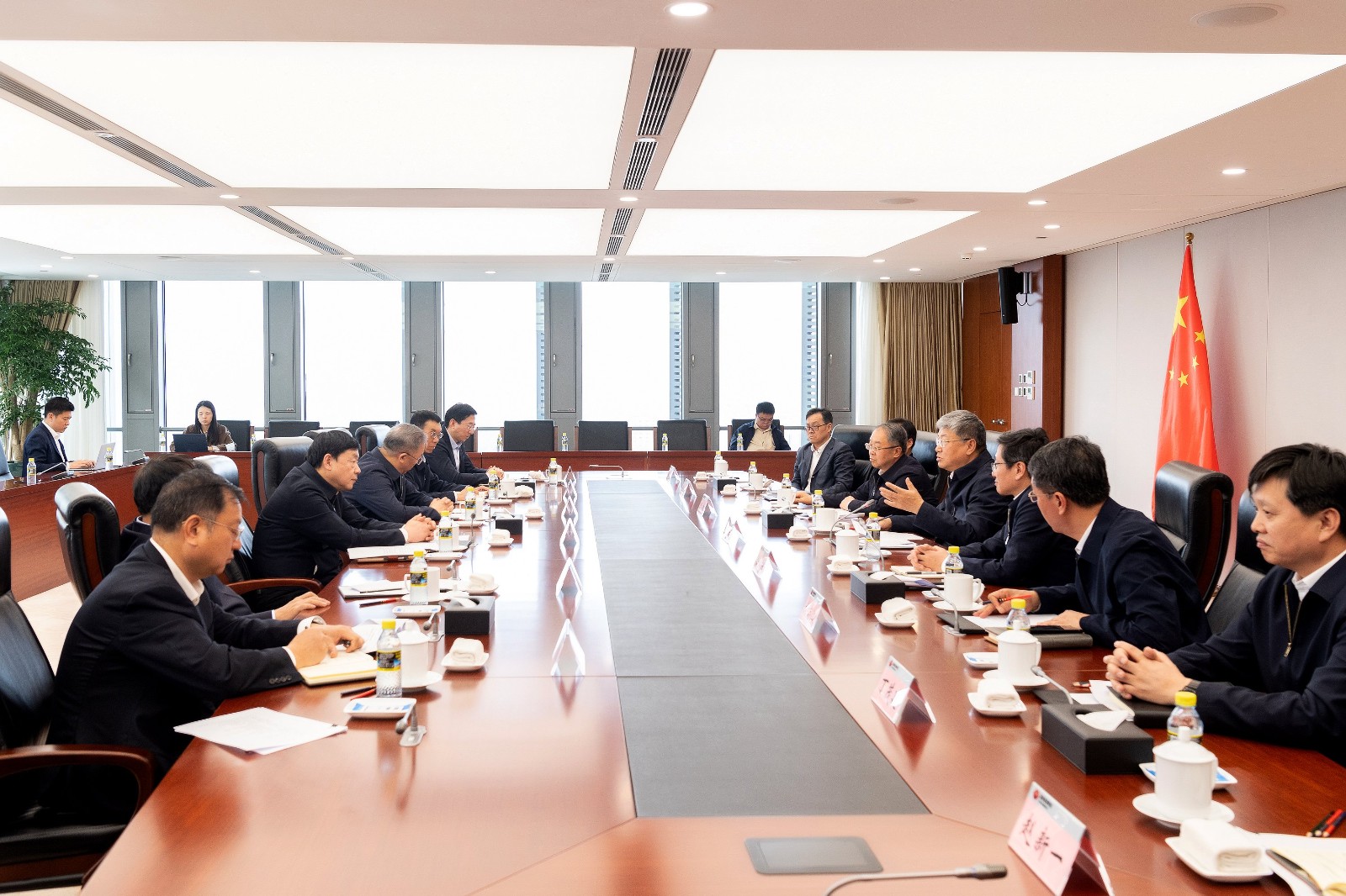 國家能源集團劉國躍、余兵會見國家電網黨組書記、董事長張智剛