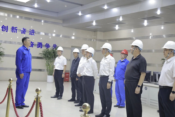國務院國資委黨委委員、副主任茍坪到新疆華電喀什熱電公司宣講黨的二十屆三中全會精神并調研