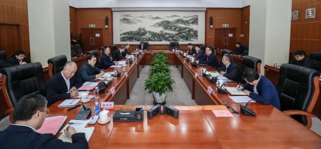 中核集團會見中國一重董事、總經理、黨委副書記呂智強一行